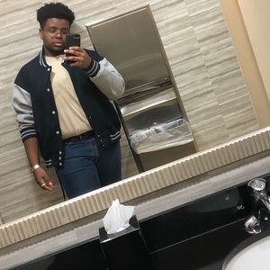 Meet your Posher, Gene